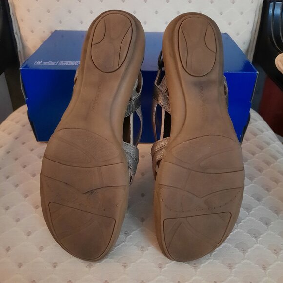 NaturalSoul by Naturalizer Bronze & Gold Sandals 9M. - Picture 4 of 5